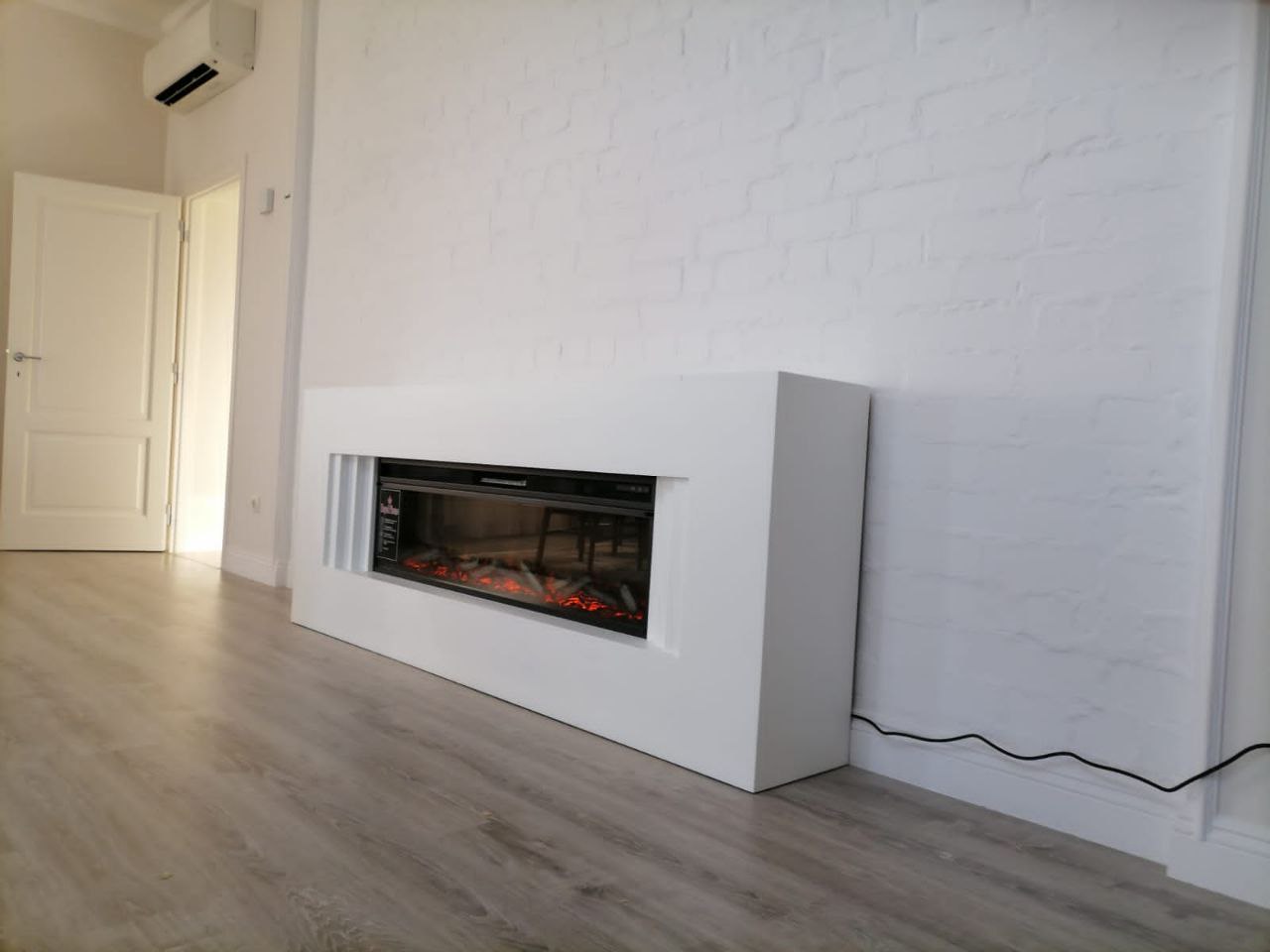 Эффектный электрокамин Vision 60 LOG LED — идеальное решение для помещений в стиле модерн