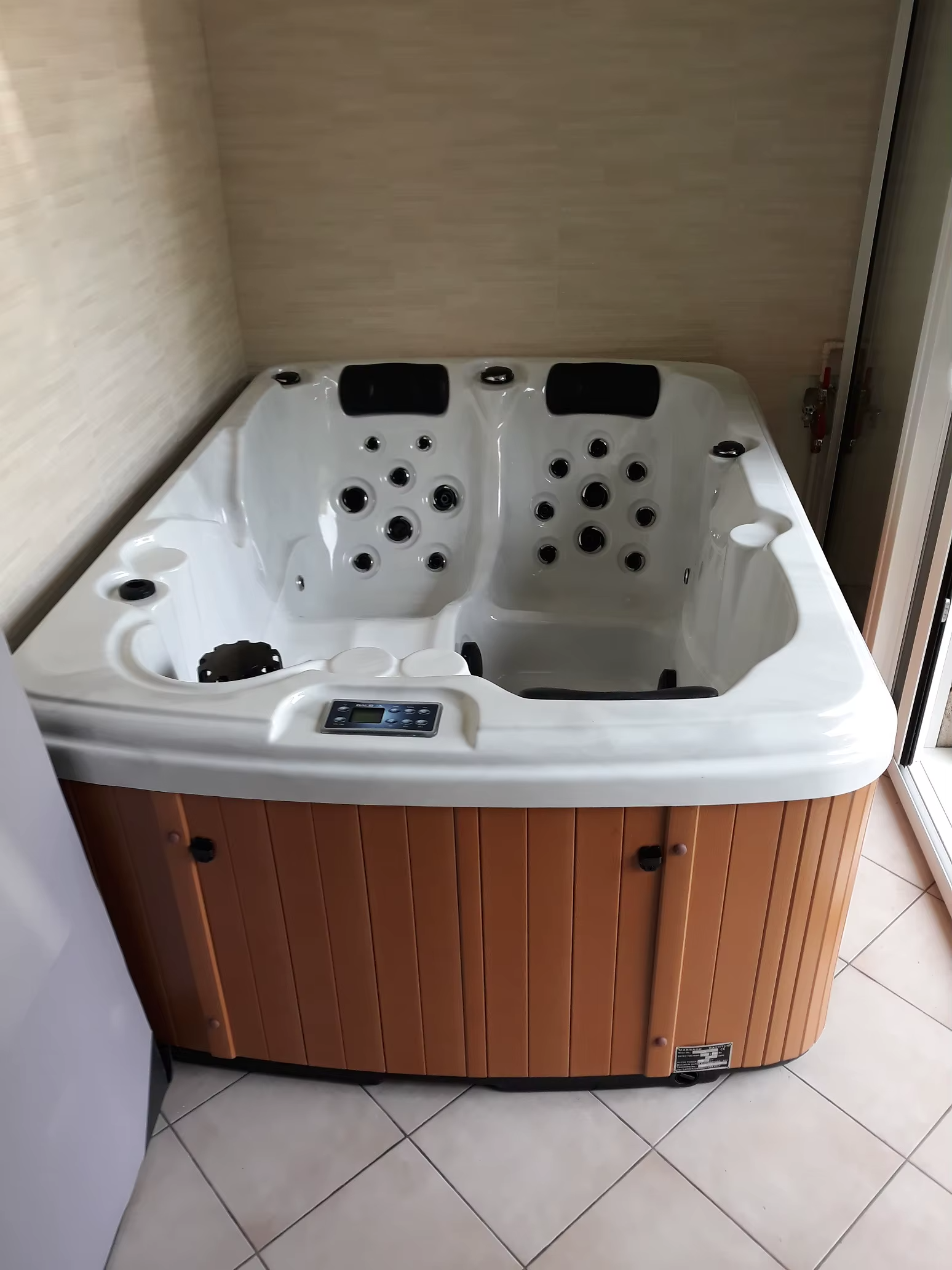 Joy Spa JY 8013: гидромассаж, который заботится о вашем здоровье и настроении