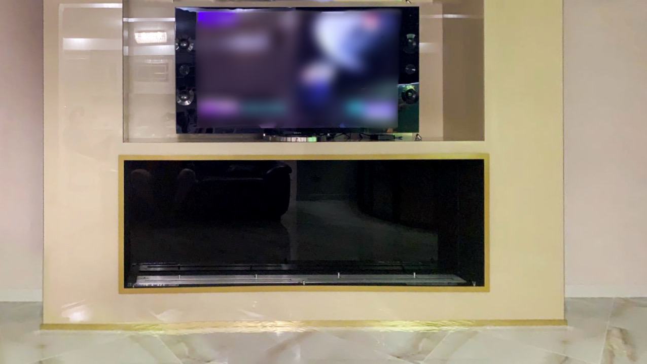 Биокамин Firezo Classic встроенный под телевизор